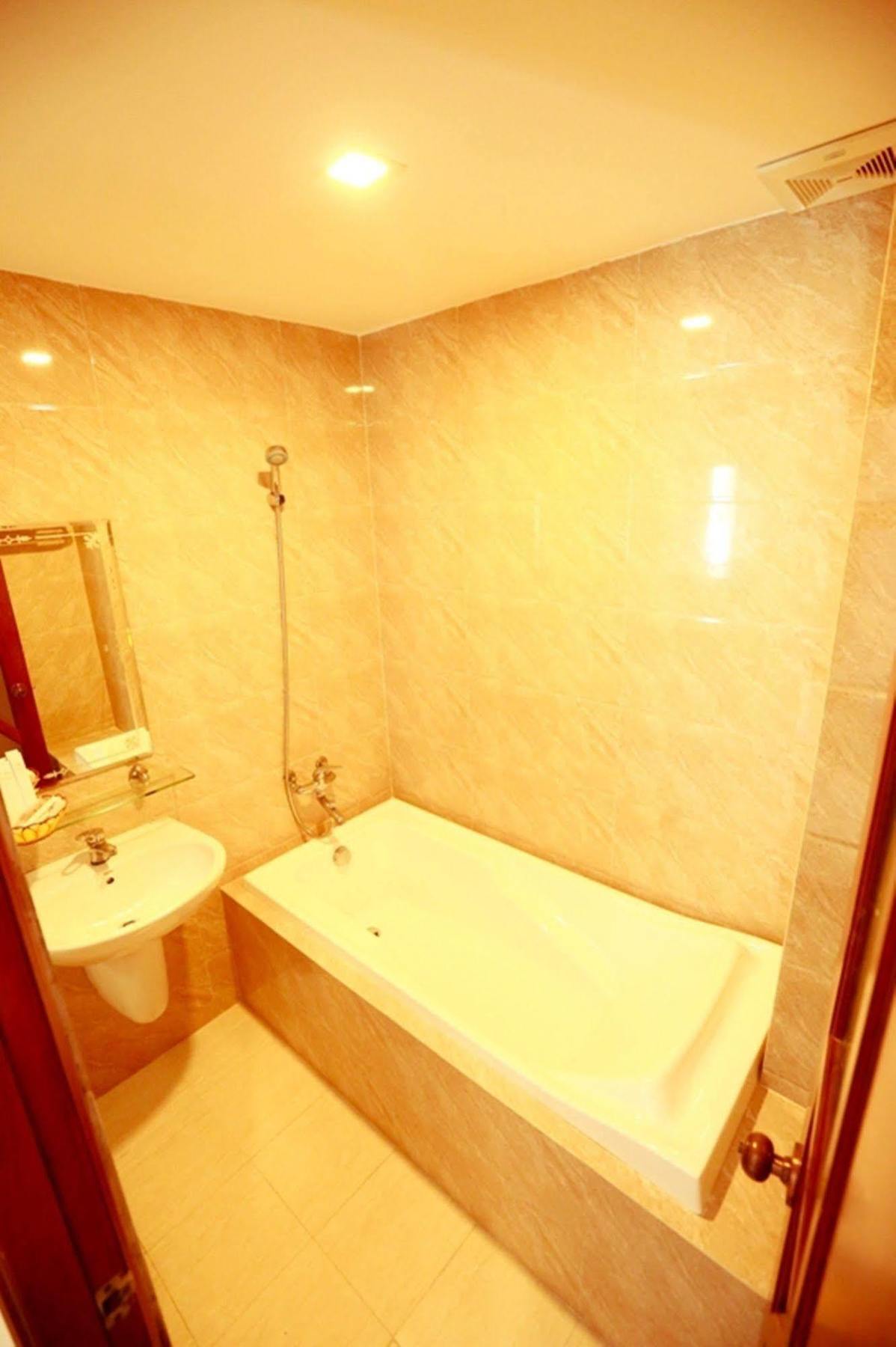 Xuan Hung Hotel Đà Nẵng Exterior foto