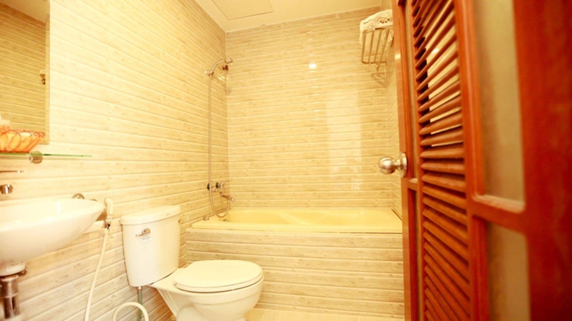 Xuan Hung Hotel Đà Nẵng Exterior foto